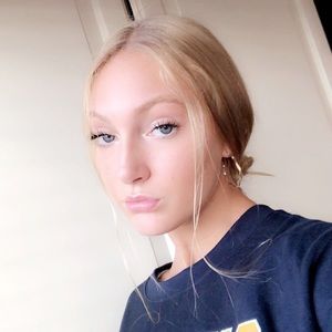 Meet your Posher, Gabby